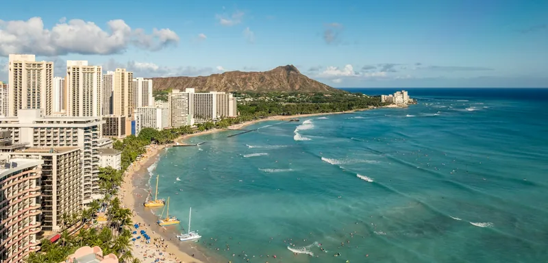 Waikiki Beach with Diamond Head